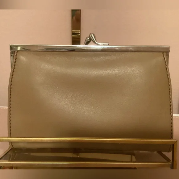 Prada Tan Leather Kiss-lock Coin Pouch - Picture 2 of 3